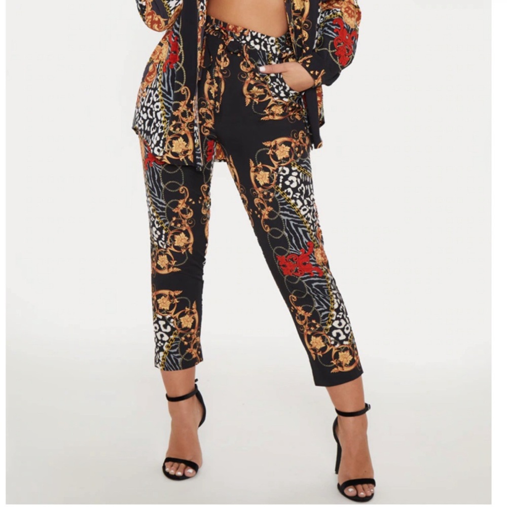 Pretty Little Thing - Black Mixed Print Satin Cigarette
Pants